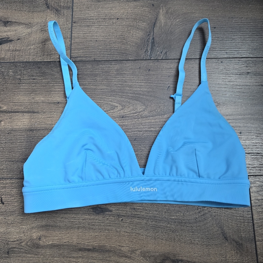 Lululemon License to Train Triangle Bra